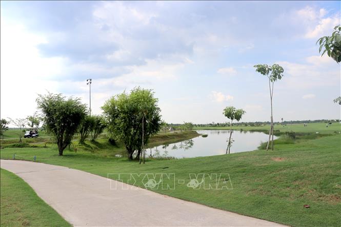 Một góc Royal Long An Golf & Villas. Ảnh: Đức Hạnh - TTXVN 