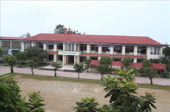 Trường THPT Dân tộc nội trú Ka Lăng được đầu tư cơ sở vật chất khang trang, đáp ứng được cho việc dạy và học tập của học sinh. Ảnh: Quý Trung – TTXVN
