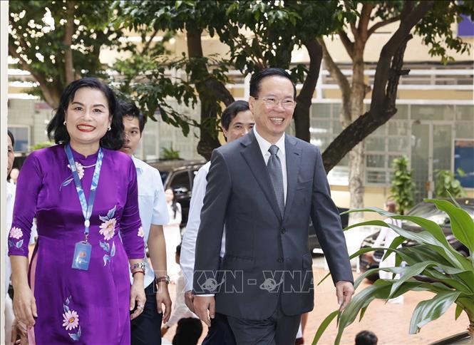  Chủ tịch nước Võ Văn Thưởng đến thăm Trường Đại học Khoa học xã hội và Nhân văn. Ảnh: Thống Nhất – TTXVN
