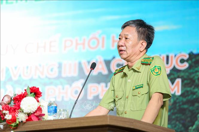 Ông Dương Văn Lâm, Chi cục Trưởng Chi cục Kiểm lâm vùng III (thuộc Cục Kiểm lâm), phát biểu tại Hội nghị. Ảnh: Giang Phương - TTXVN