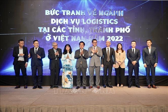 Các đại biểu tham gia buổi công bố Báo cáo Chỉ số năng lực cạnh tranh logistics (LCI) cấp tỉnh năm 2022. Ảnh: Minh Hưng-TTXVN