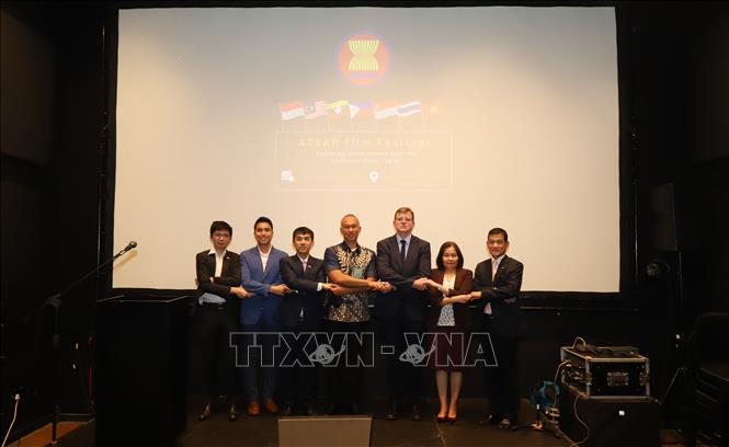The ASEAN Film Festival, an initiative of the ASEAN Committee in Pretoria, brought famous films from seven countries - Indonesia, Malaysia, Myanmar, Philippines, Singapore, Thailand, and Vietnam. VNA Photo: Nguyễn Hoàng Minh