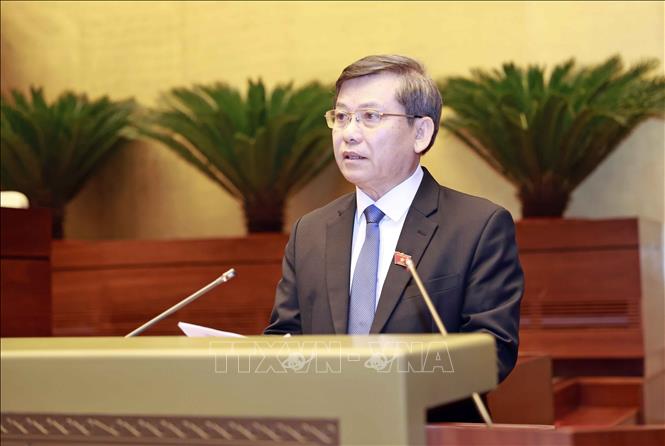 Viện trưởng Viện kiểm sát nhân dân tối cao Lê Minh Trí trình bày Báo cáo công tác năm 2023. Ảnh: Doãn Tấn - TTXVN