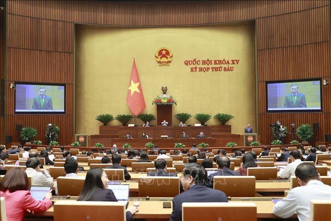Bộ trưởng Bộ Công an Tô Lâm trình bày Báo cáo công tác phòng, chống tội phạm và vi phạm pháp luật năm 2023 . Ảnh: Doãn Tấn - TTXVN