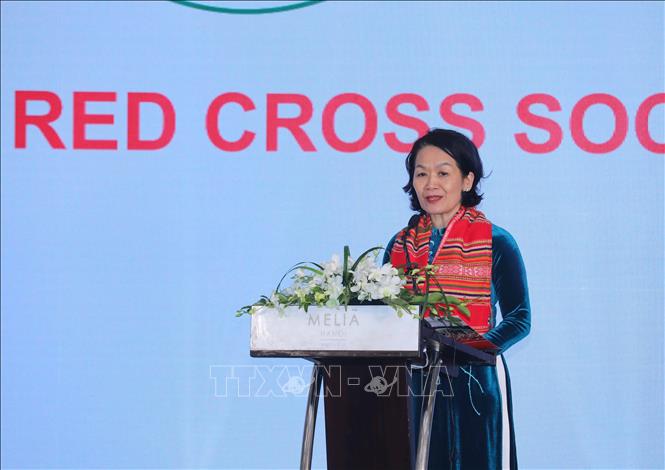 Chủ tịch Hội Chữ thập đỏ Việt Nam Bùi Thị Hòa phát biểu. Ảnh: Thanh Tùng - TTXVN