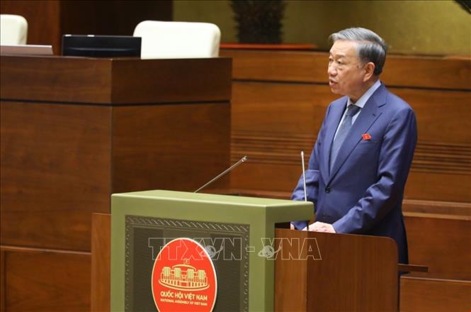 Đại tướng Tô Lâm, Bộ trưởng Bộ Công an phát biểu giải trình, làm rõ một số vấn đề đại biểu Quốc hội nêu. Ảnh: Văn Điệp - TTXVN