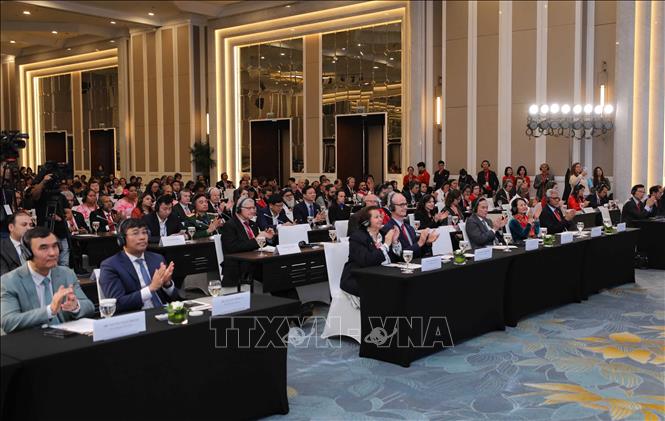 The 11th Asia-Pacific Regional Conference of the International Federation of Red Cross and Red Crescent Societies takes place in Hanoi on November 21. VNA Photo: Thanh Tùng