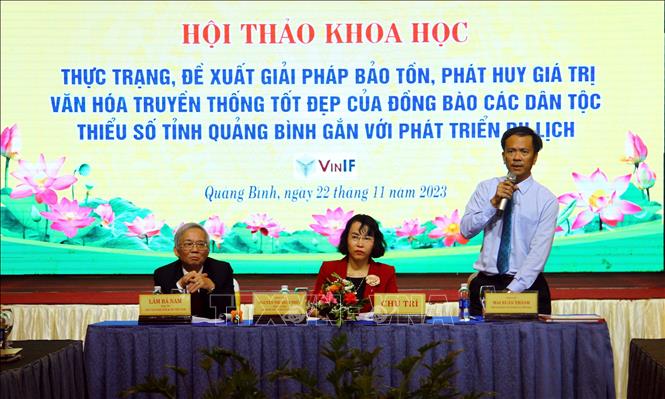 Chủ trì Hội thảo. Ảnh: Tá Chuyên - TTXVN