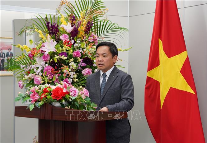 Giáo sư, Tiến sĩ Trần Đăng Xuân, Chủ tịch Hội VJS phát biểu khai mạc buổi lễ. Ảnh: Xuân Giao - PV TTXVN tại Nhật Bản