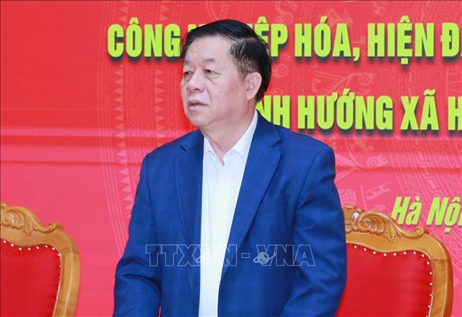 Đồng chí Nguyễn Trọng Nghĩa, Bí thư Trung ương Đảng, Trưởng Ban Tuyên giáo Trung ương phát biểu chỉ đạo hội nghị. Ảnh: Phương Hoa - TTXVN