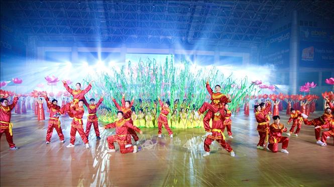 Đồng diễn võ thuật tại Lễ khai mạc Hội khỏe Phù Đổng thành phố Hải Phòng lần thứ XVII năm học 2023-2024. Ảnh: Hoàng Ngọc - TTXVN