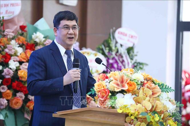 Hiệu trưởng Trường Đại học Phenikaa Phạm Thành Huy phát biểu khai mạc. Ảnh: Minh Đức - TTXVN