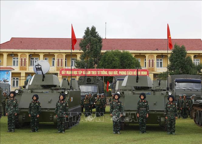 Cán bộ, chiến sĩ Lữ đoàn Tăng thiết giáp 574. Ảnh: Thống Nhất – TTXVN