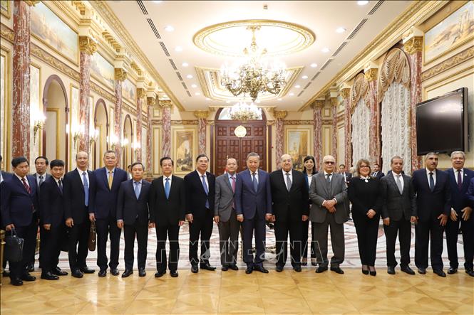 Minister of Public Security To Lam meets with the Egyptian Senate leader. VNA Photo: Nguyễn Trường 