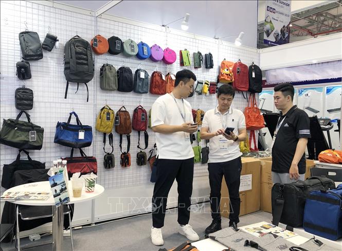 A stall of Vietnamese businesses at the expo. VNA Photo: Mỹ Phương