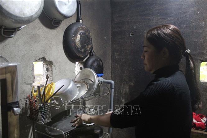 Nhiều hộ dân sinh sống trong phạm vi cắm mốc hành lang đường Hồ Chí Minh, đời sống khó khăn. Ảnh: Nguyễn Nam-TTXVN