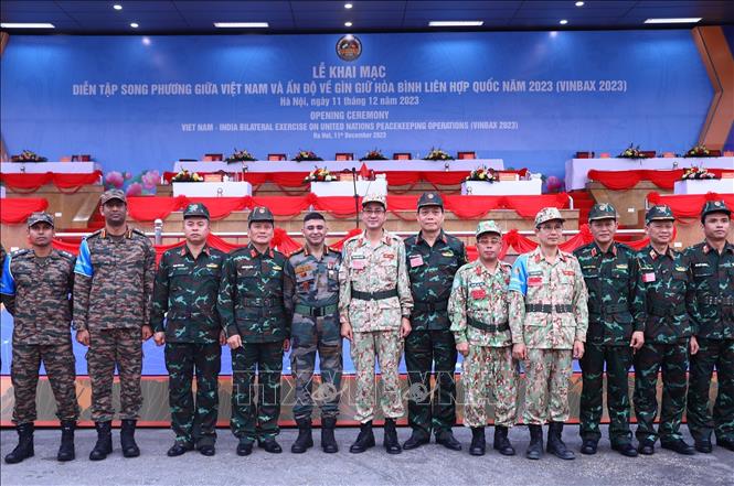 The Vietnamese and Indian defence ministries launch a joint military exercise for United Nations peacekeeping operations called VINBAX 2023 in Hanoi on December 11. VNA Photo: Trọng Đức