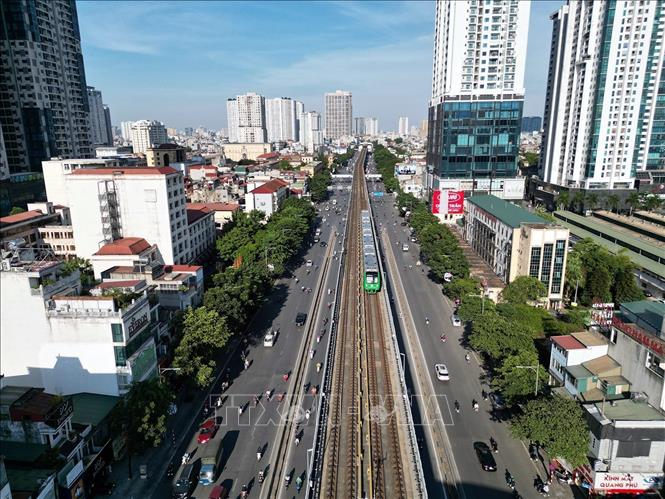 Sự liên kết trong mạng lưới giao thông công cộng, tạo nên môi trường giao thông văn minh, tiện lợi với chi phí hợp lý đối với người dân trong các khu đô thị. Ảnh: Tuấn Anh - TTXVN