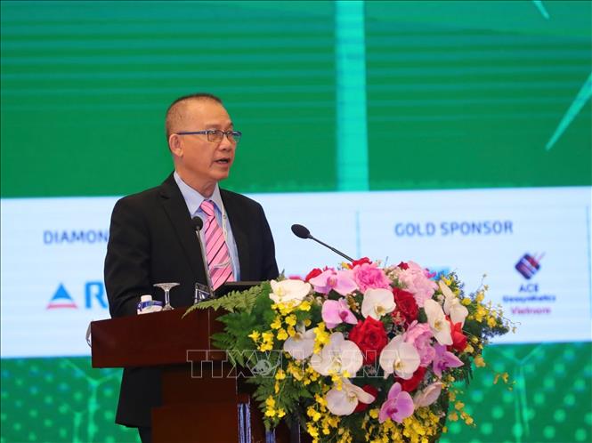 TS. Phùng Đức Long - Chủ tịch Hội cơ học đất và Địa kỹ thuật công trình Việt Nam đồng Trưởng Ban tổ chức, Trưởng Ban Khoa học của hội nghị phát biểu. Ảnh: Hoàng Hiếu - TTXVN