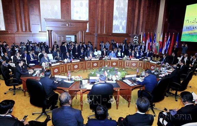 Hội nghị Cấp cao ASEAN - Nhật Bản lần thứ 16 diễn ra tại Trung tâm Hội nghị ở thủ đô Bandar Seri Begawan, Brunei (2013) Ảnh: Đức Tám - TTXVN