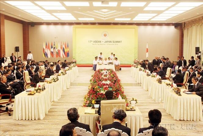 Hội nghị cấp cao ASEAN – Nhật Bản lần thứ 17 diễn ra tại Nay Pyi Taw, Myanmar (2014). Ảnh: Đức Tám – TTXVN