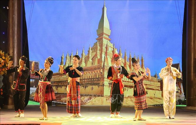 Một tiết mục hấp dẫn trong chương trình nghệ thuật đặc sắc. Ảnh: Đức Phương - TTXVN