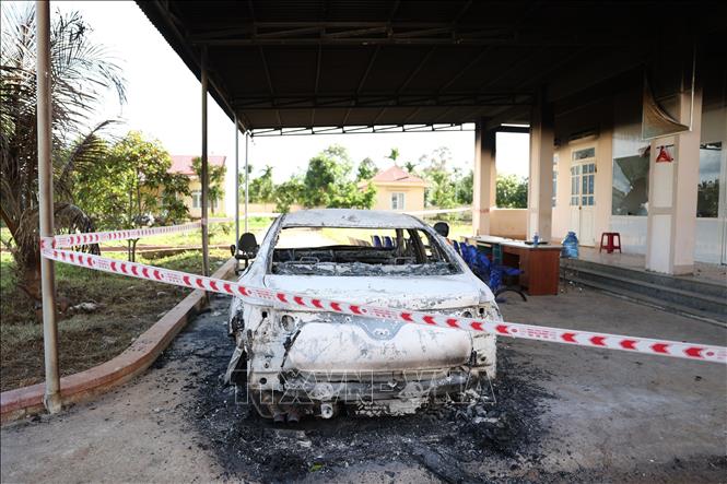 The terrorist attack against the people's administration with particularly serious consequences in Ea Tieu and Ea Ktur communes, Cu Kuin district, the Central Highlands of Dak Lak province, on June 11 early morning is controlled within 24 hours, returning peace to local residents. VNA Photo