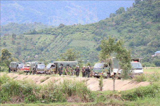 The terrorist attack against the people's administration with particularly serious consequences in Ea Tieu and Ea Ktur communes, Cu Kuin district, the Central Highlands of Dak Lak province, on June 11 early morning is controlled within 24 hours, returning peace to local residents. VNA Photo