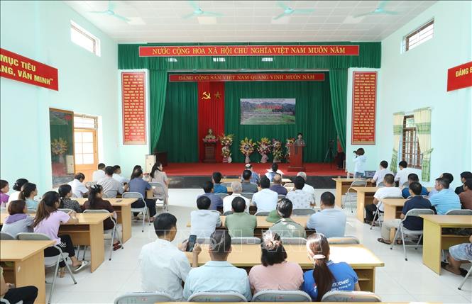 Trung tâm Thông tin Xúc tiến Du lịch Lạng Sơn (Sở Văn hóa, Thể thao và Du lịch tỉnh Lạng Sơn) mở lớp Tập huấn nâng cao kiến thức về du lịch nông nghiệp - nông thôn cho cộng đồng tại xã Yên Thịnh. Ảnh: Anh Tuấn – TTXVN