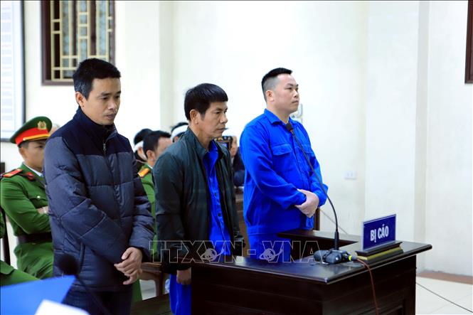 Các bị cáo tại phiên tòa. Ảnh: Thế Duyệt - TTXVN