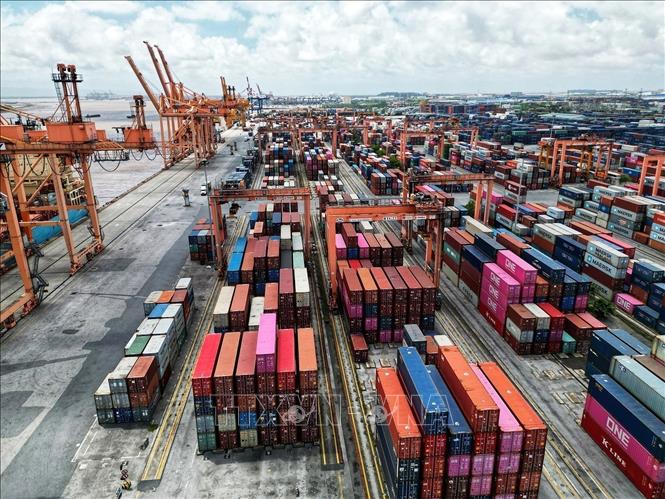 Vietnam’s gross domestic product (GDP) growth rate is estimated at 5.05% in 2023. VNA Photo: Tuấn Anh