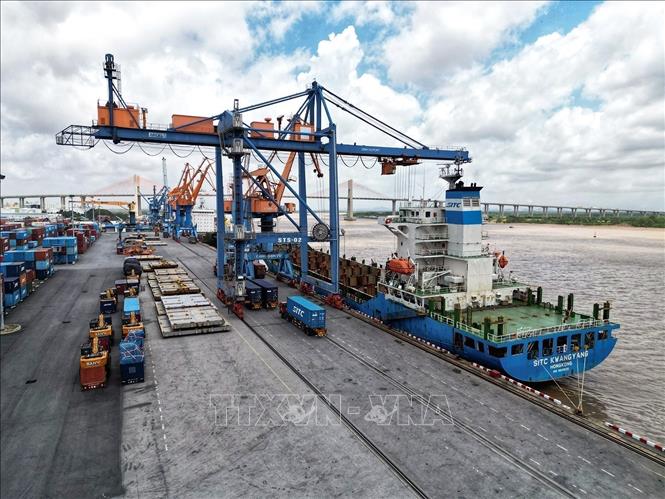 Vietnam’s gross domestic product (GDP) growth rate is estimated at 5.05% in 2023. VNA Photo: Tuấn Anh