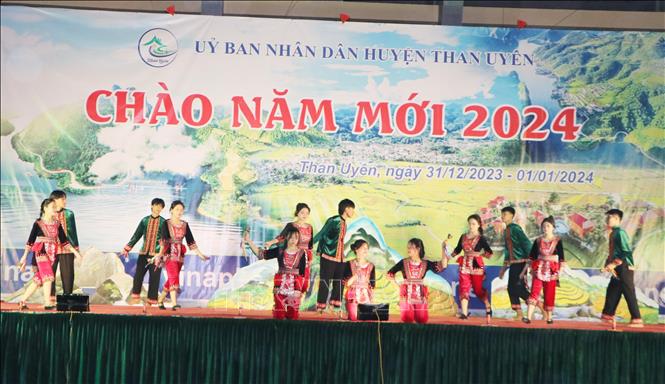 Một tiết mục văn nghệ tại Chương trình. Ảnh: Việt Hoàng - TTXVN