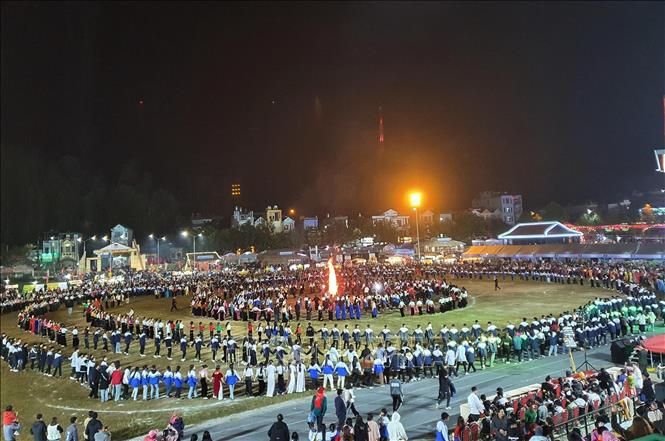 Local people in Than Uyen district, Lai Chau province celebrate New Year 2024 with 