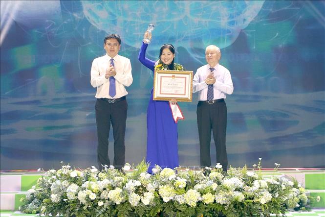 Tiến sỹ Hà Thị Thanh Hương, Trưởng bộ môn Y học tái tạo, Trưởng phòng thí nghiệm Sức khỏe não bộ Trường Đại học Quốc tế (Đại học Quốc gia Thành phố Hồ Chí Minh). Ảnh: Hồng Giang - TTXVN.