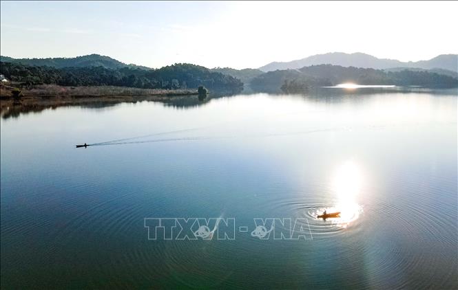 Hồ Pá Khoang khi chiều tà. Ảnh: Xuân Tư – TTXVN