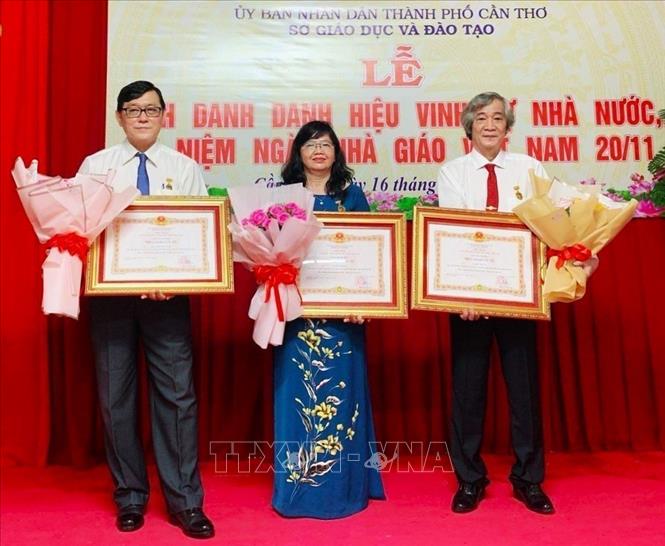 Thầy Lưu Minh Trúc Nam được tặng danh hiệu 