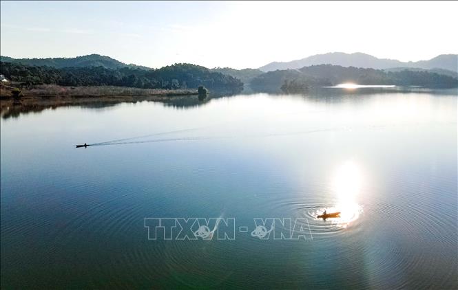 Pa Khoang reservoir at sunset. VNA Photo: Xuân Tư