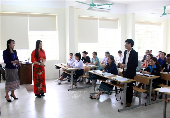 Lao students study at the Thai Nguyen Teachers’ Training University in the northern province of Thai Nguyen. VNA Photo: Quân Trang