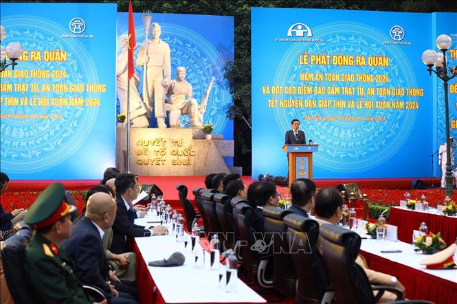 Phó Thủ tướng Trần Lưu Quang, Chủ tịch Ủy ban ATGT Quốc gia phát động Năm ATGT 2024. Ảnh: Huy Hùng - TTXVN