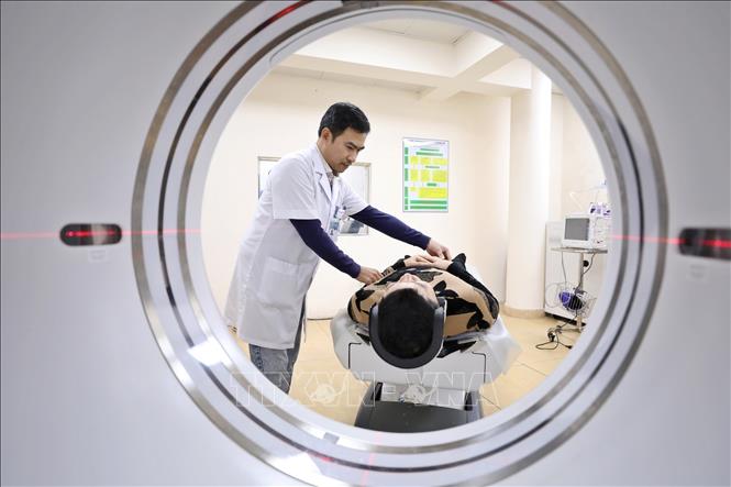 Phòng chụp cắt lớp vi tính 128 dãy – CT Scan thuộc khoa chẩn đoán hình ảnh (Bệnh viện Lão khoa Trung ương). Ảnh: Minh Quyết – TTXVN