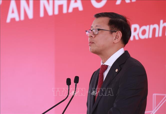 Phó Chủ tịch kiêm Tổng giám đốc Tập đoàn Vingroup Nguyễn Việt Quang phát biểu tại lễ khởi công. Ảnh: Phan Sáu - TTXVN