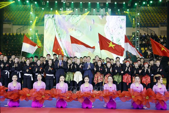 Vna Performance Perth Vietnamese, Indonesian leaders attend martial arts performance in Hanoi ...