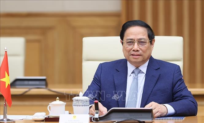 PM Pham Minh Chinh speaks at the meeting with Indonesian President Joko Widodo. VNA Photo: Dương Giang