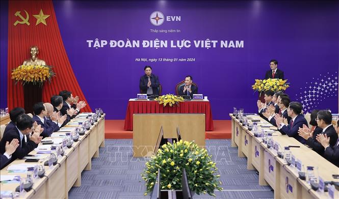 Thủ tướng Phạm Minh Chính làm việc với Tập đoàn Điện lực Việt Nam (EVN). Ảnh: Dương Giang-TTXVN
