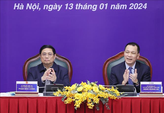 Thủ tướng Phạm Minh Chính làm việc với Tập đoàn Điện lực Việt Nam (EVN). Ảnh: Dương Giang-TTXVN
