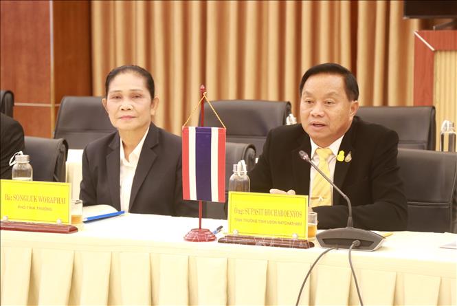 Ông Supasit Kocharoenyos, Tỉnh trưởng Ubon Ratchathani phát biểu tại buổi lễ. Ảnh: Nguyên Lý-TTXVN