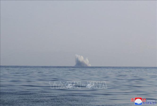 Hình ảnh do Hãng thông tấn Trung ương Triều Tiên (KCNA) đăng phát ngày 28/3/2023 về vụ thử nghiệm hệ thống vũ khí hạt nhân dưới nước 