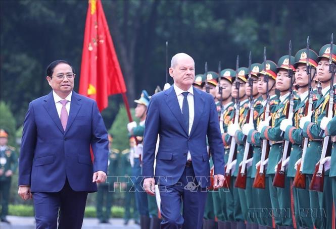 Thủ tướng Phạm Minh Chính chủ trì lễ đón Thủ tướng Đức Olaf Scholz thăm chính thức Việt Nam (Hà Nội, 13/11/2022). Ảnh: Lâm Khánh - TTXVN