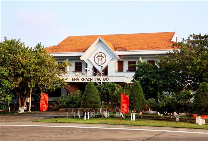 Nhà khách Thủ đô ở trung tâm đảo Trường Sa. Ảnh: Hồng Đạt - TTXVN

